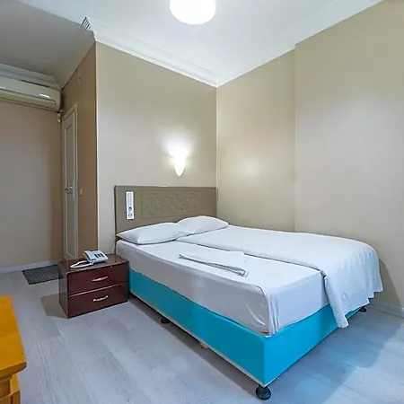 Uemit فندق 2*
